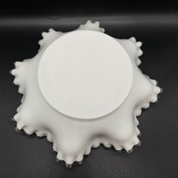 Gorgeous Fenton 8 Point Silver Crest Milk Glass Candy,Centerpiece Bowl MCM Vtg - Picture 4 of 11